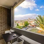 Ciudad Jardin Apartment