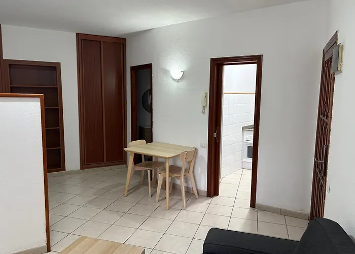 Ciudad Jardin Apartman *