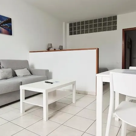 Апартаменти Ciudad Jardin